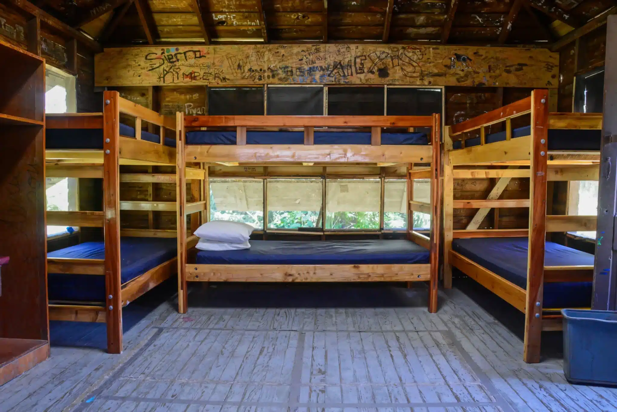E Cabins & Letter Cabins